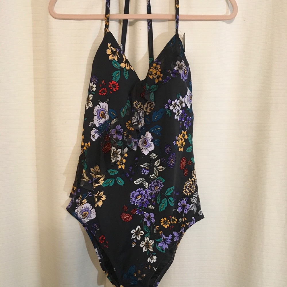 NWT Ladies one-piece swimsuit